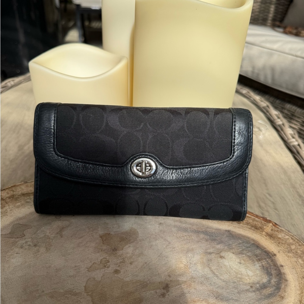 NOT FOR SALE -Coach~ Park Signature Checkbook Wallet!